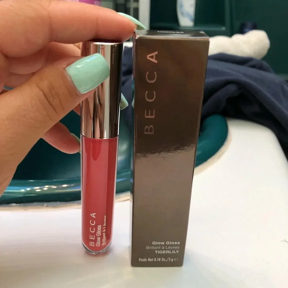 NIB BECCA TIGER LILY GLOW GLOSS